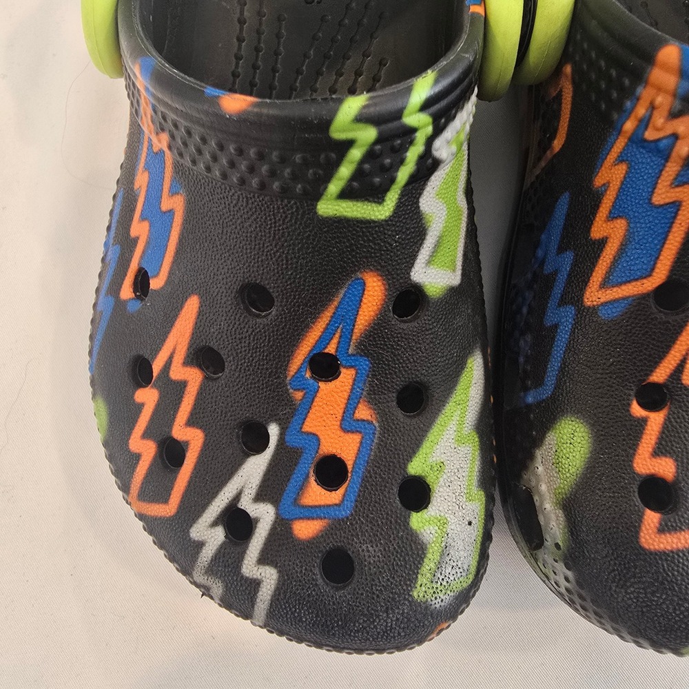 Crocs‎ Kids Classic Clog Lightning Bolt Black Lime Green Size C7 - Picture 2 of 15